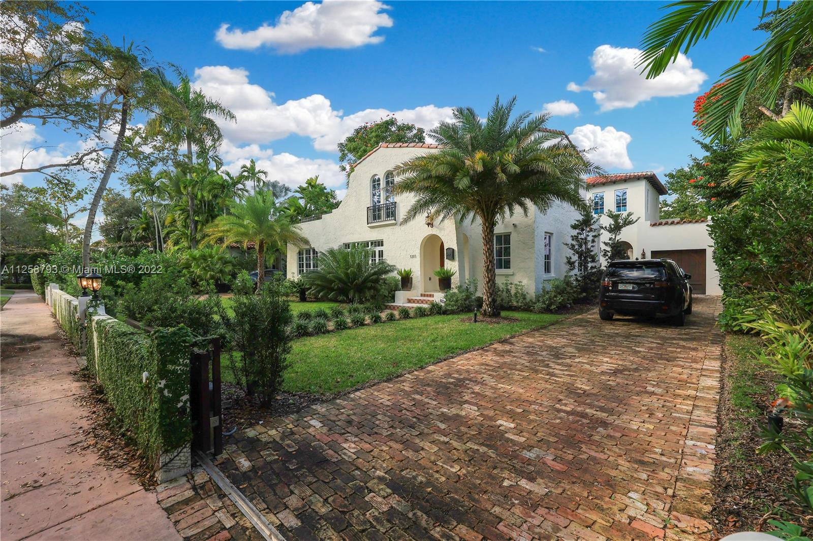 CORAL GABLES SEC E - Residential