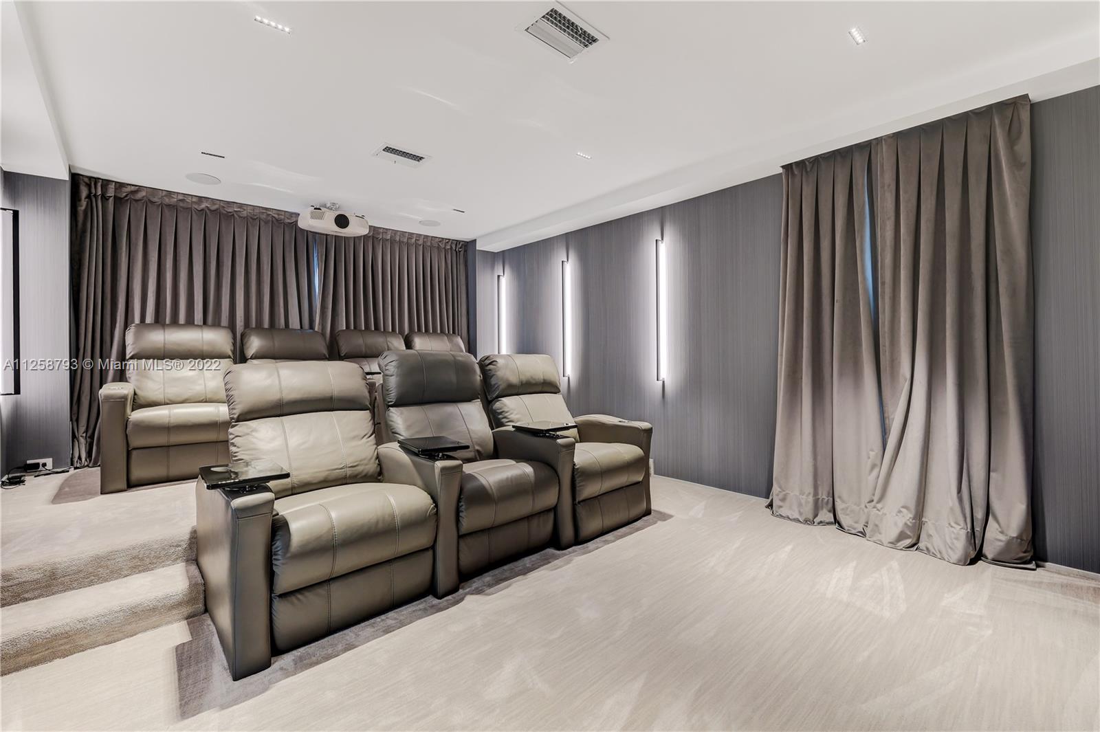 CORAL GABLES SEC E - Residential