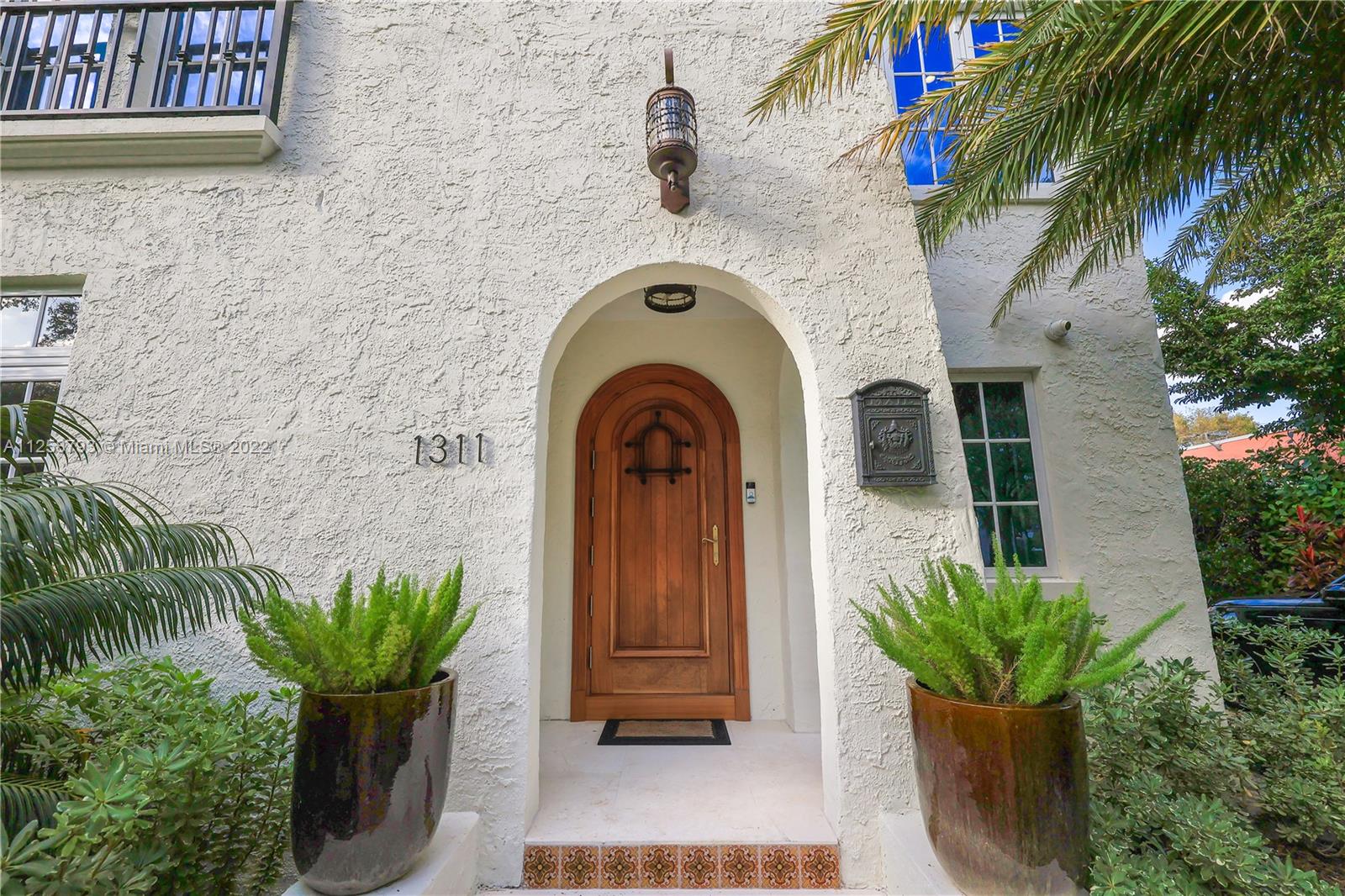 CORAL GABLES SEC E - Residential