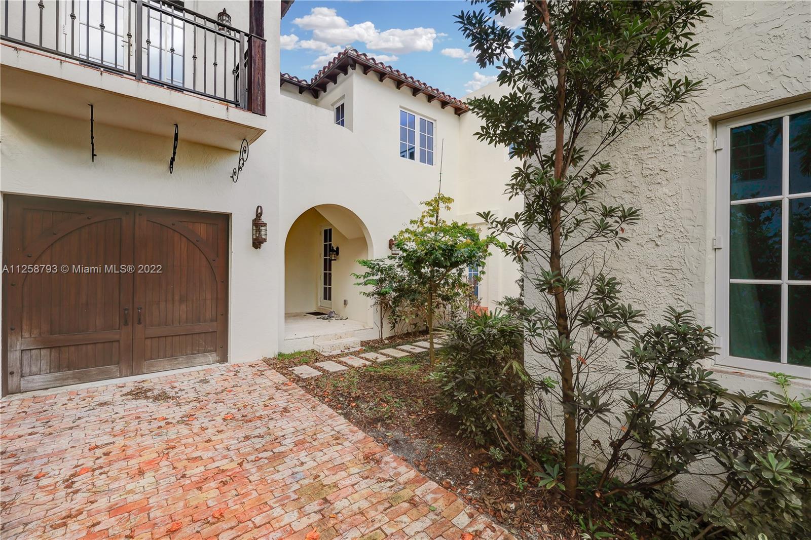 CORAL GABLES SEC E - Residential