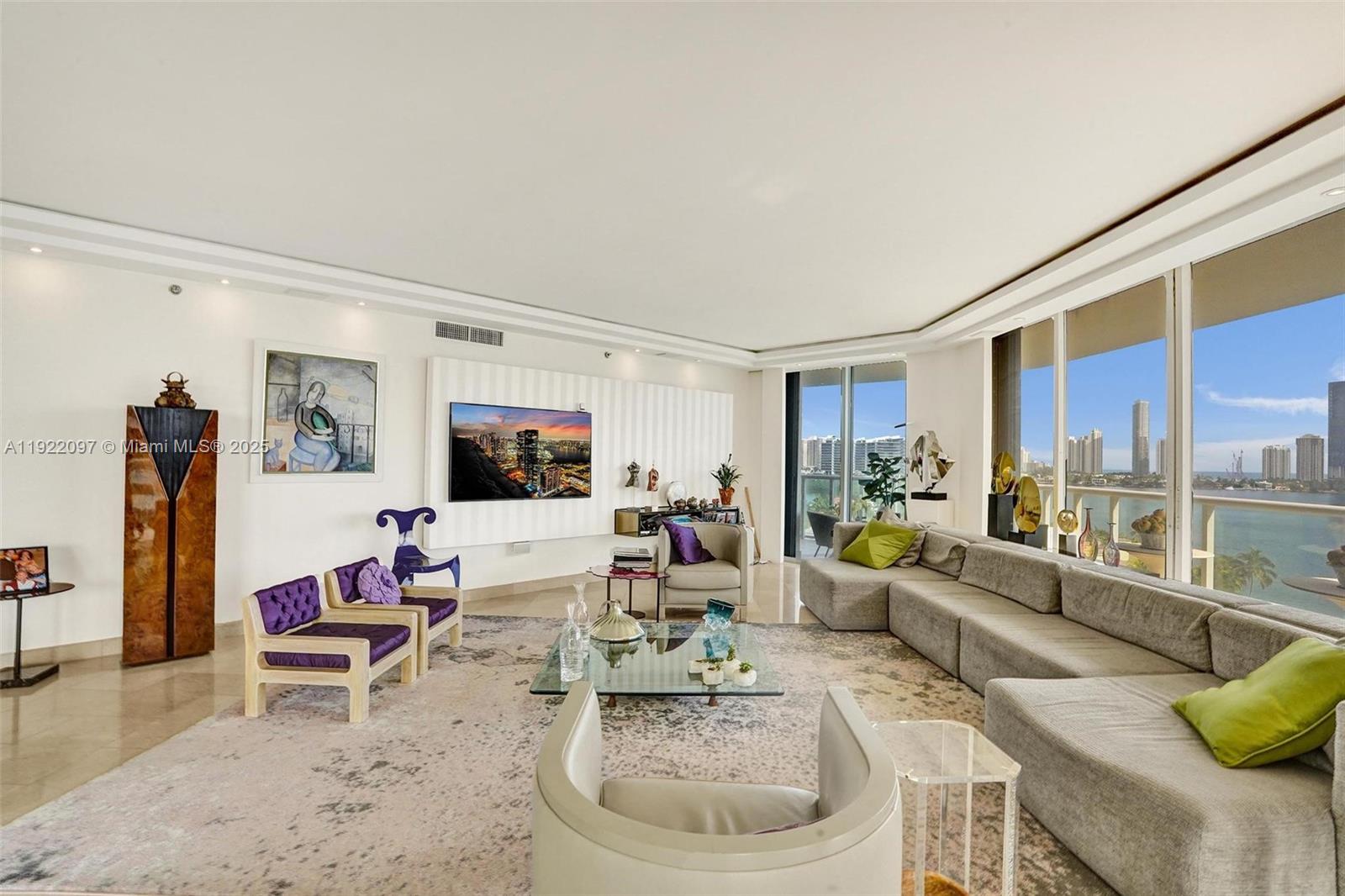 4000 ISL BLVD WILLIAMS IS - Residential