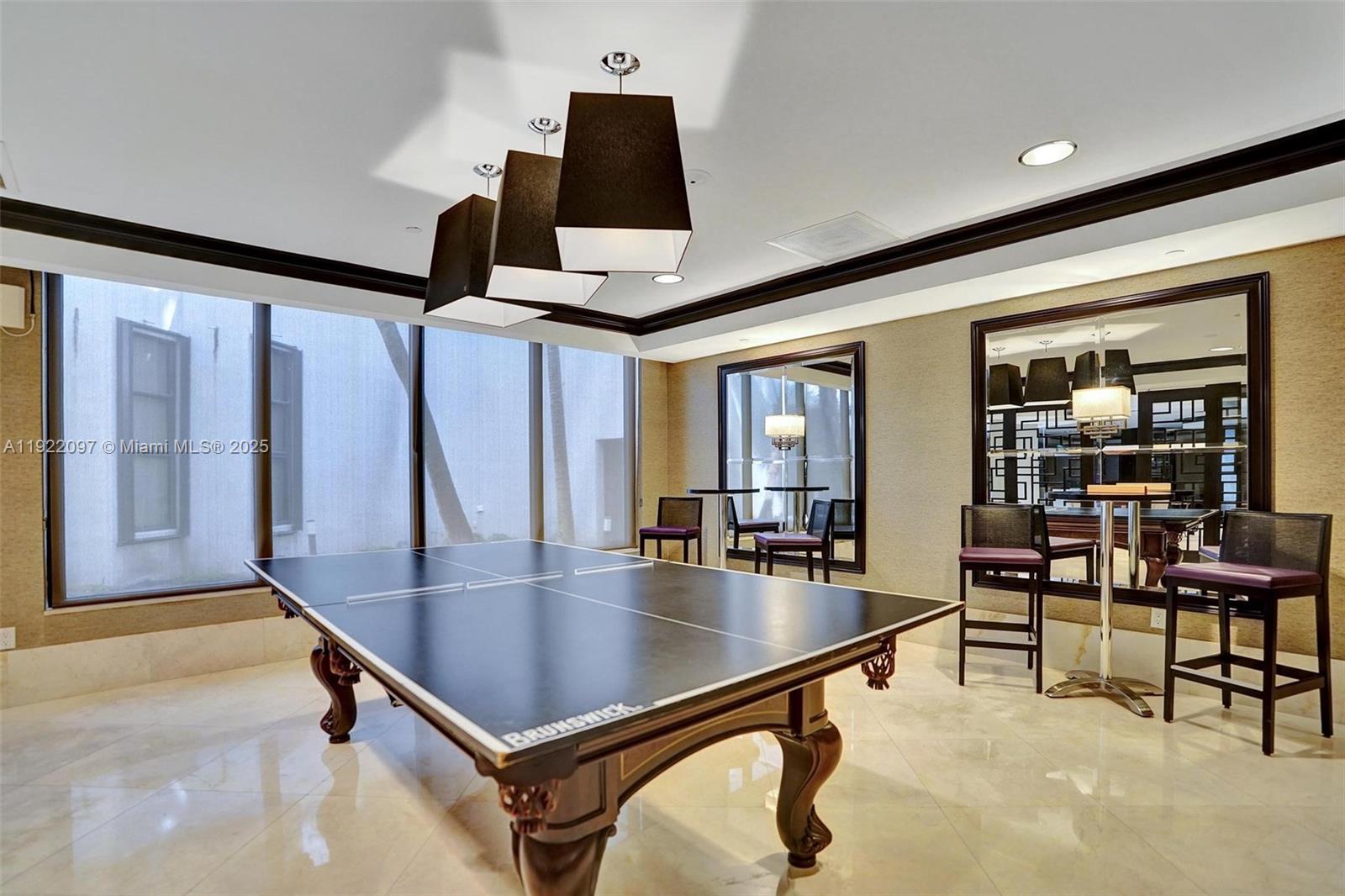 4000 ISL BLVD WILLIAMS IS - Residential