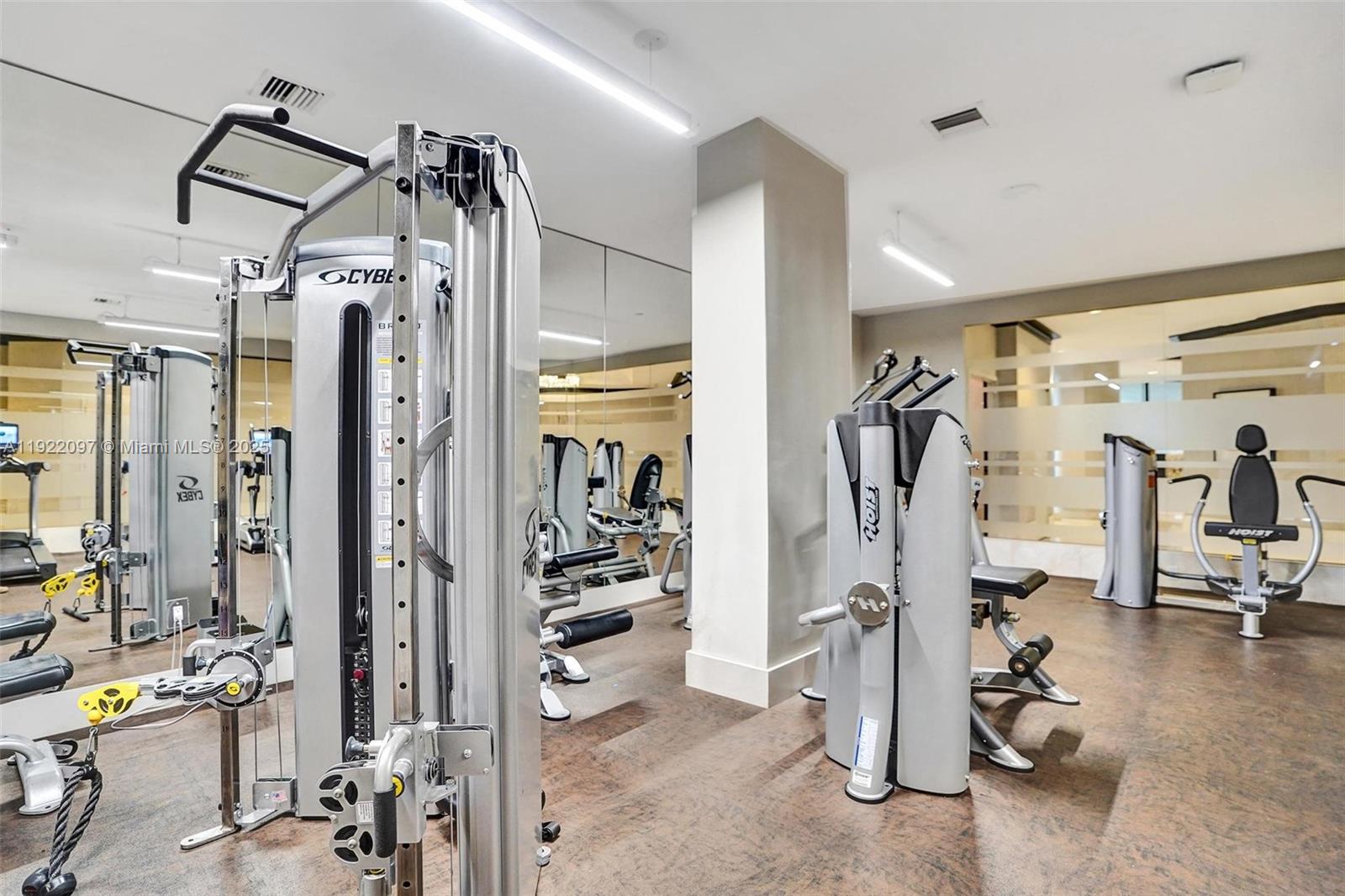 4000 ISL BLVD WILLIAMS IS - Residential