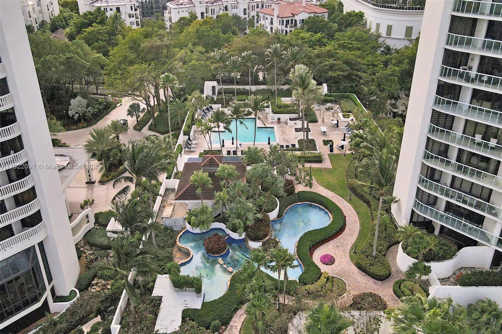 4000 ISL BLVD WILLIAMS IS - Residential