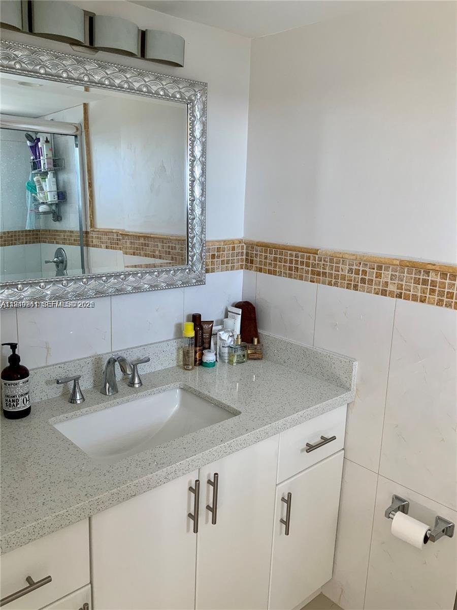 SUNDIAL TOWERS CONDO - Residential