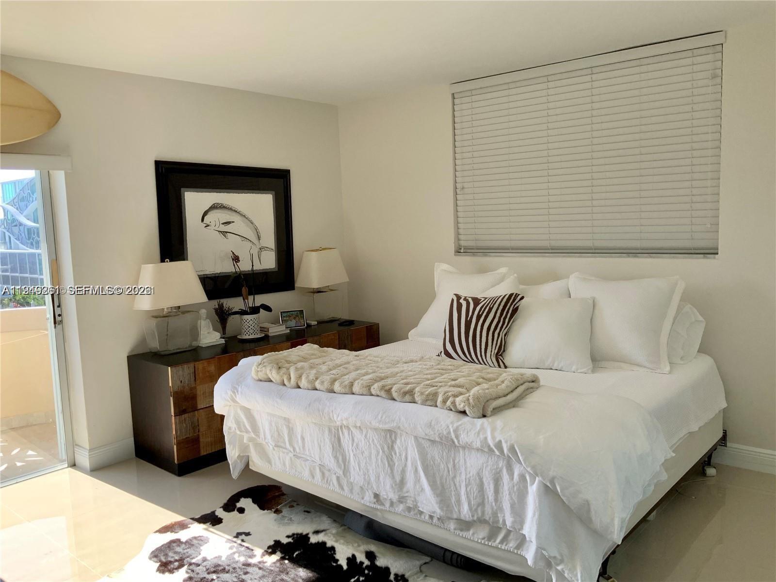 SUNDIAL TOWERS CONDO - Residential