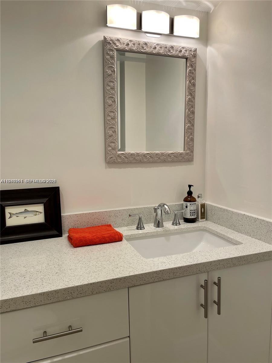 SUNDIAL TOWERS CONDO - Residential