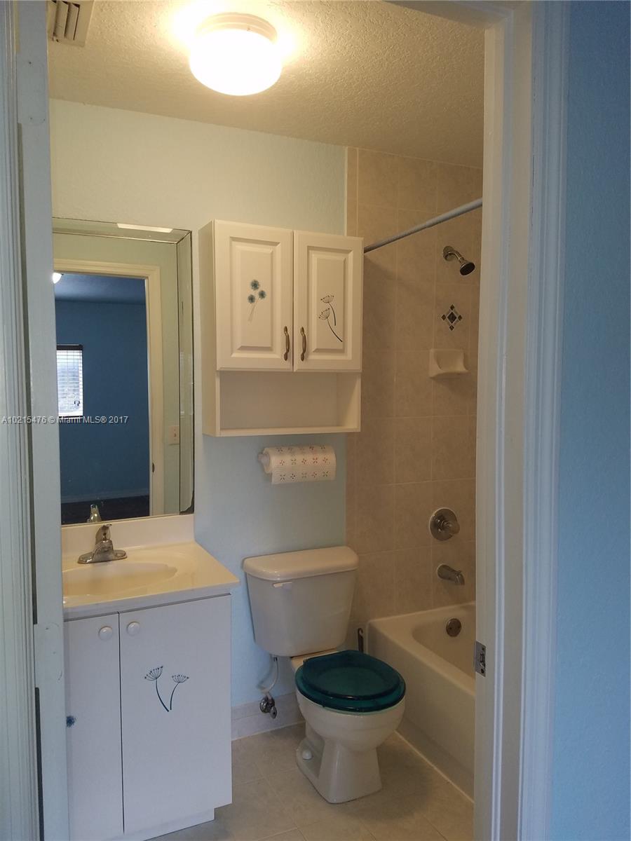 Lakeview At The Gardens C - Residential Lease