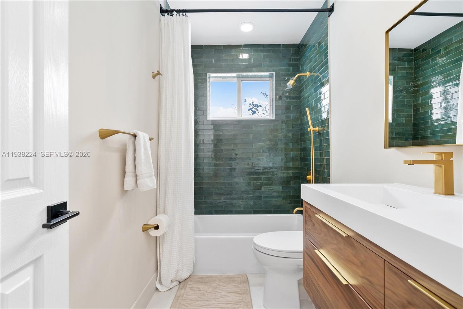 PL OF GOVT - Residential