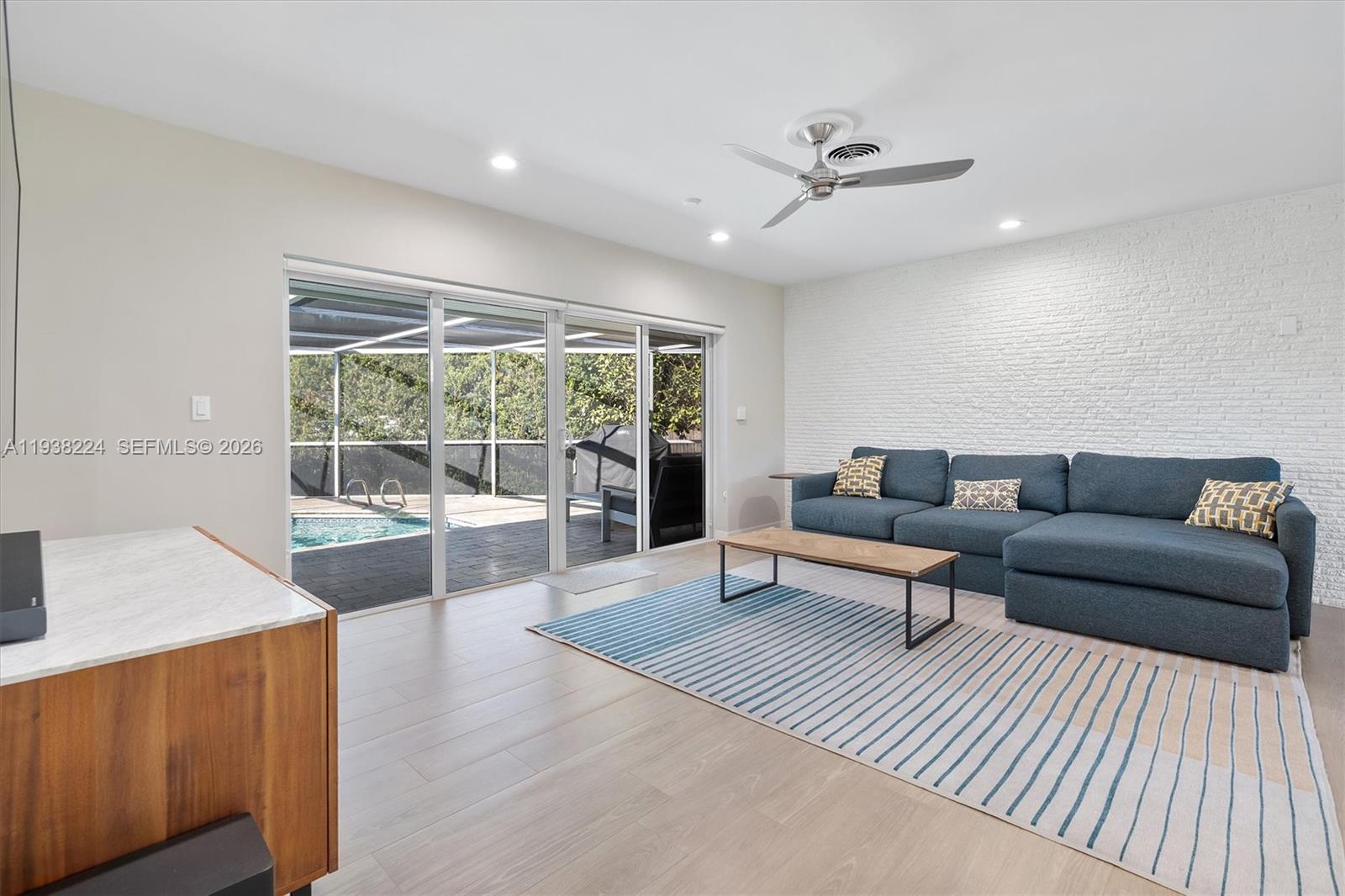 PL OF GOVT - Residential