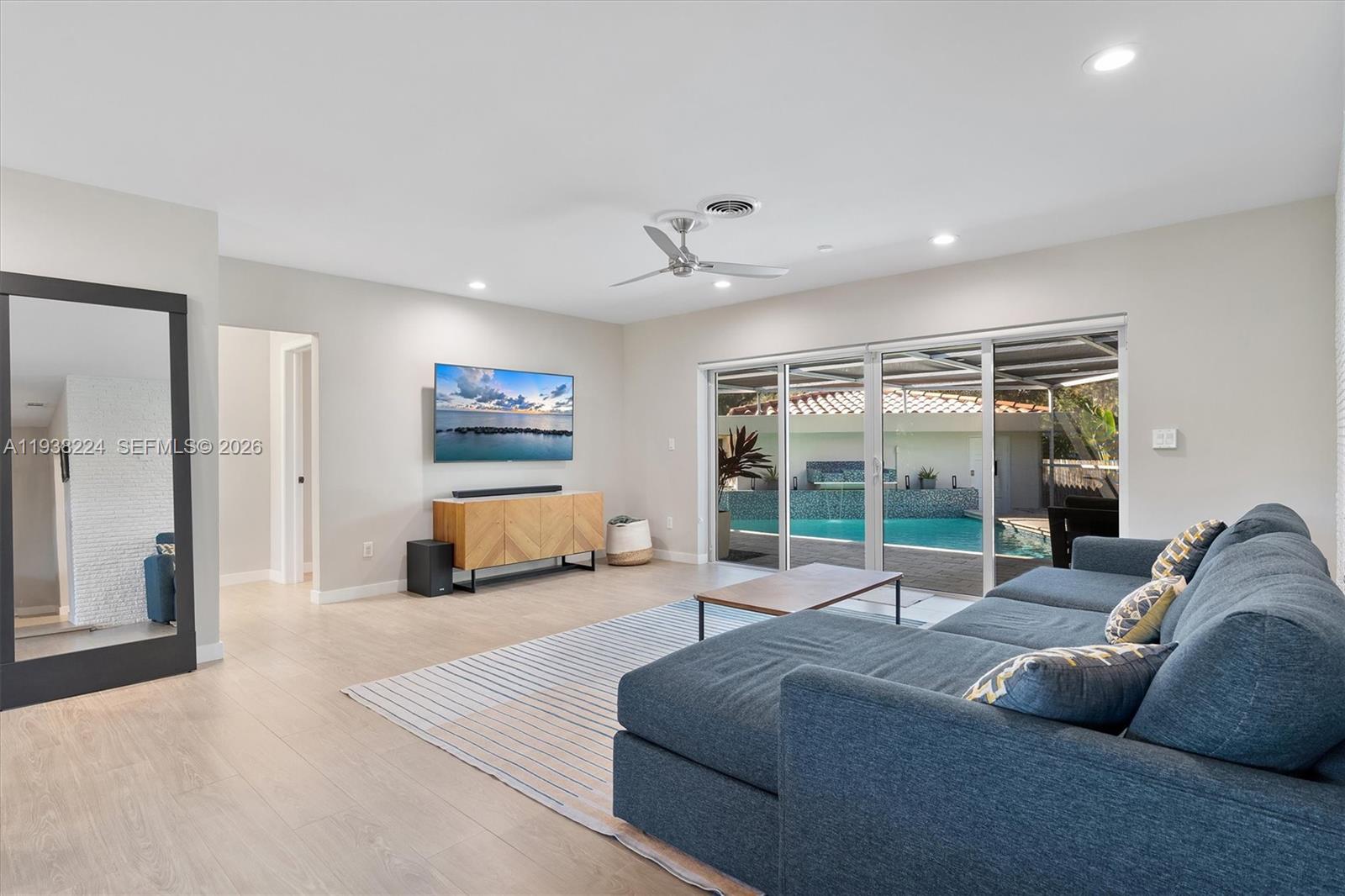 PL OF GOVT - Residential