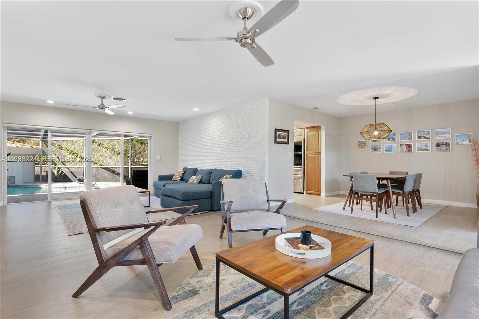 PL OF GOVT - Residential