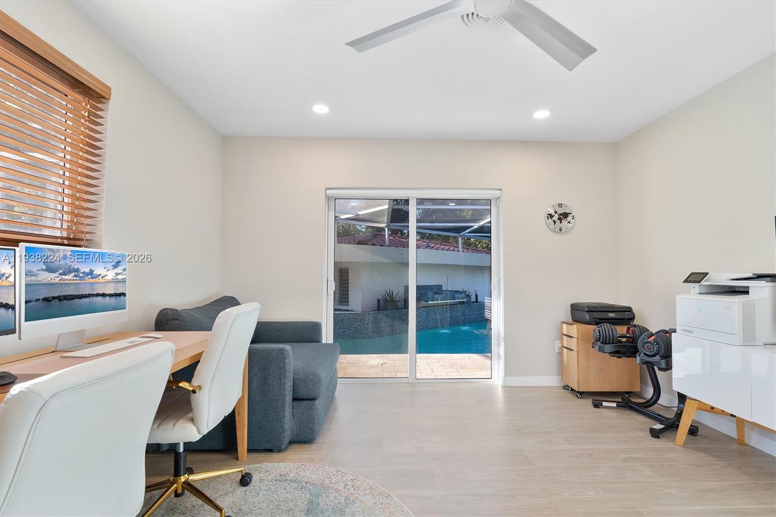 PL OF GOVT - Residential