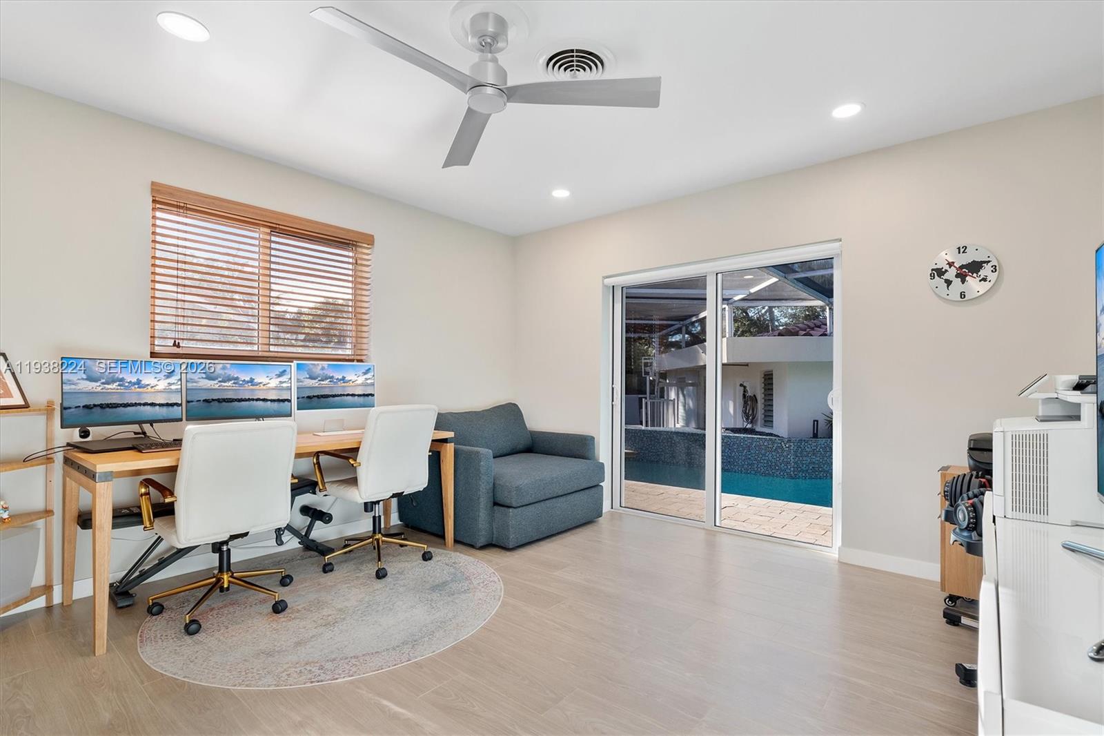 PL OF GOVT - Residential