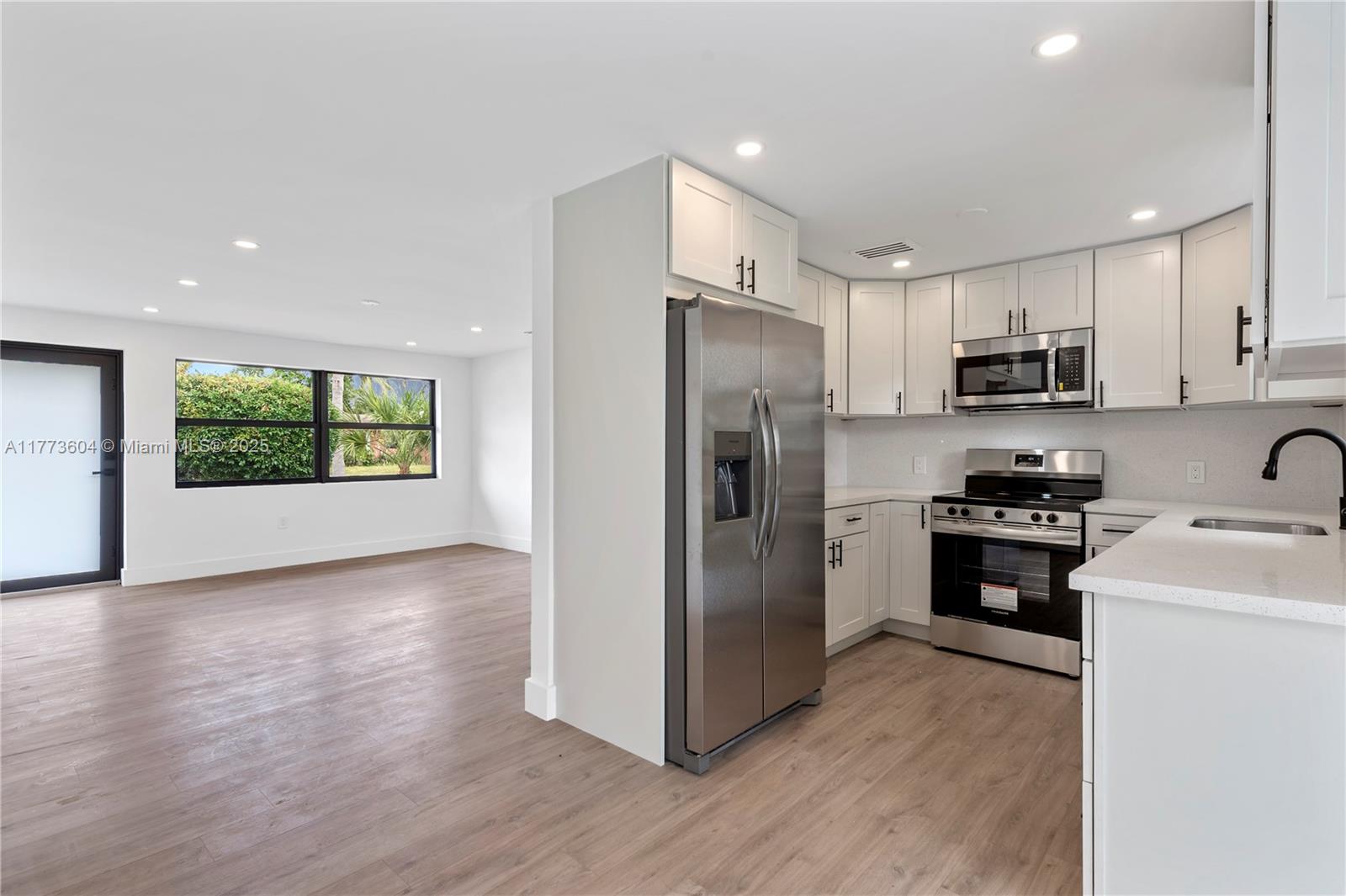 PROSPER PARK AMEN - Residential