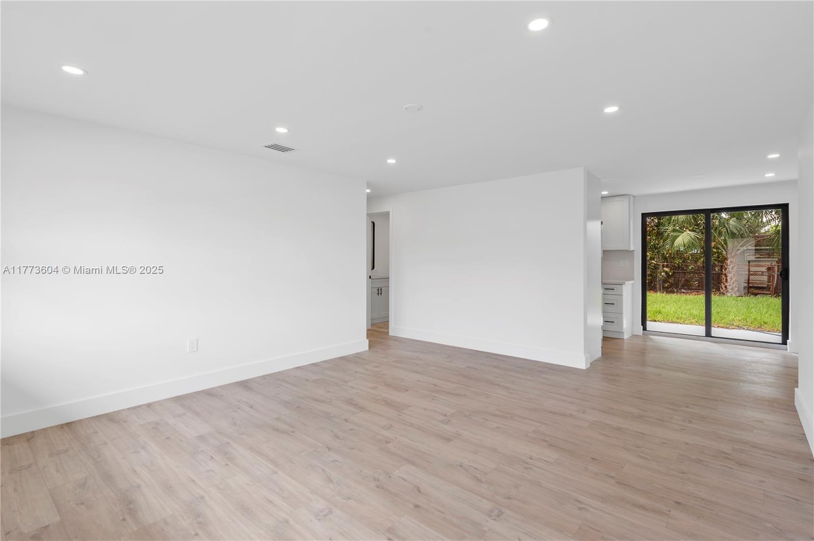 PROSPER PARK AMEN - Residential