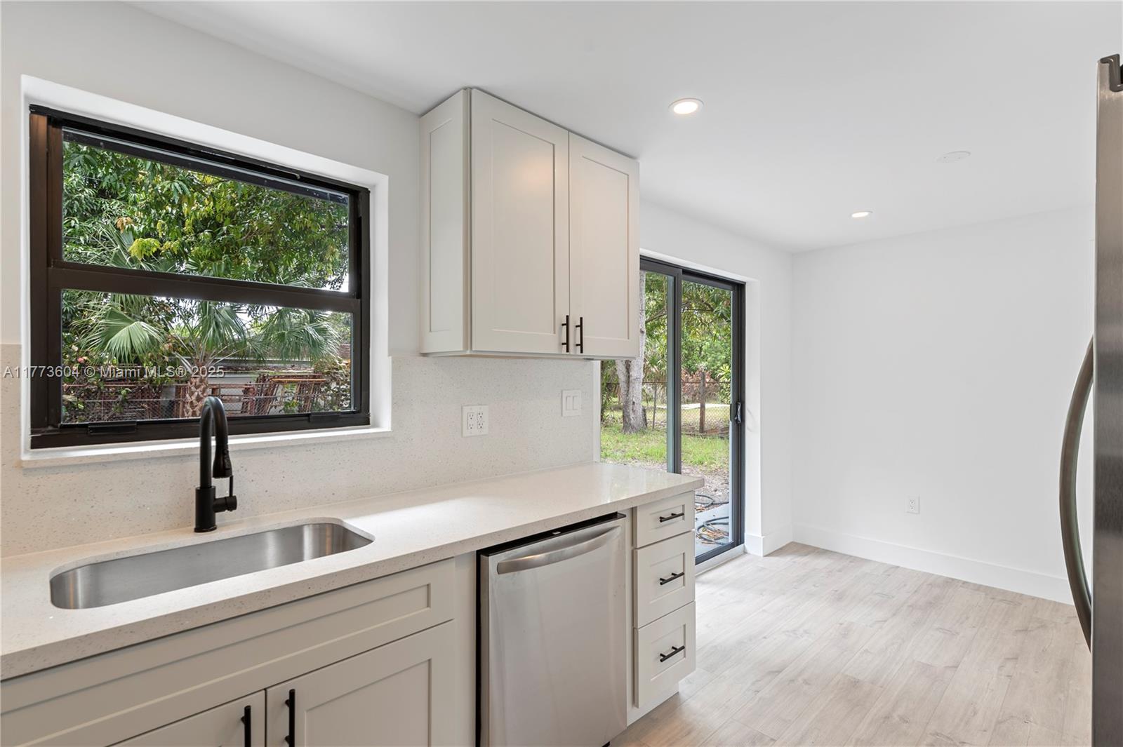 PROSPER PARK AMEN - Residential