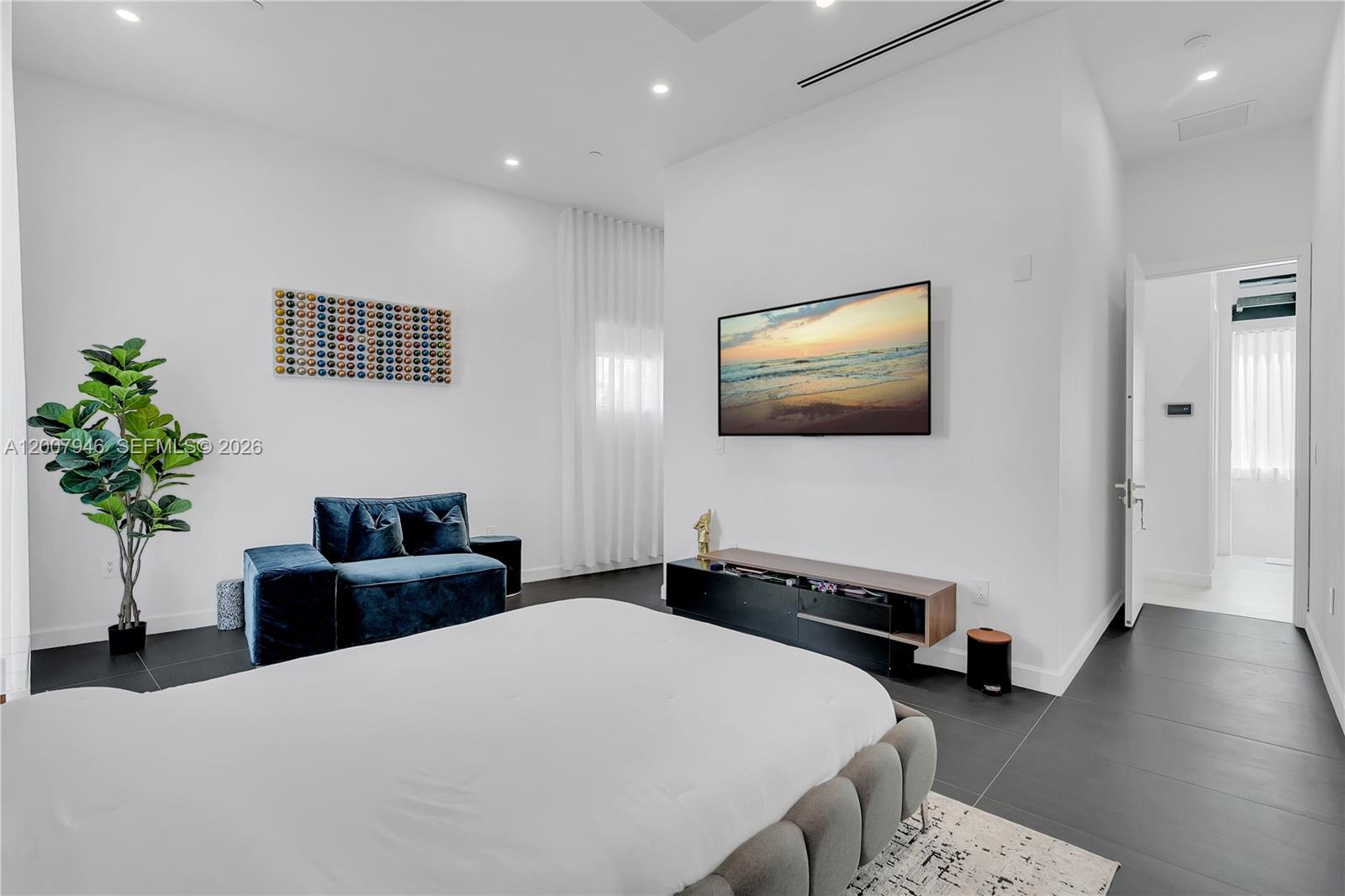 BELLE ISLE VILLAS - Residential