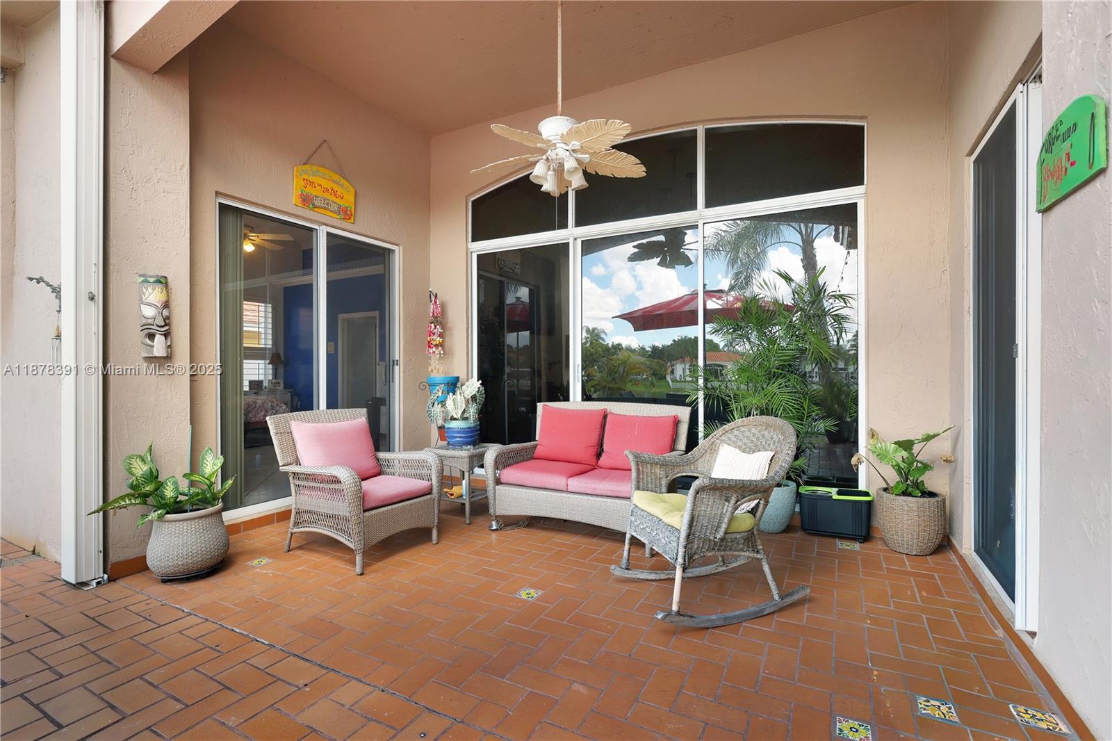 REPLAT OF COUNTRY LAKES - Residential