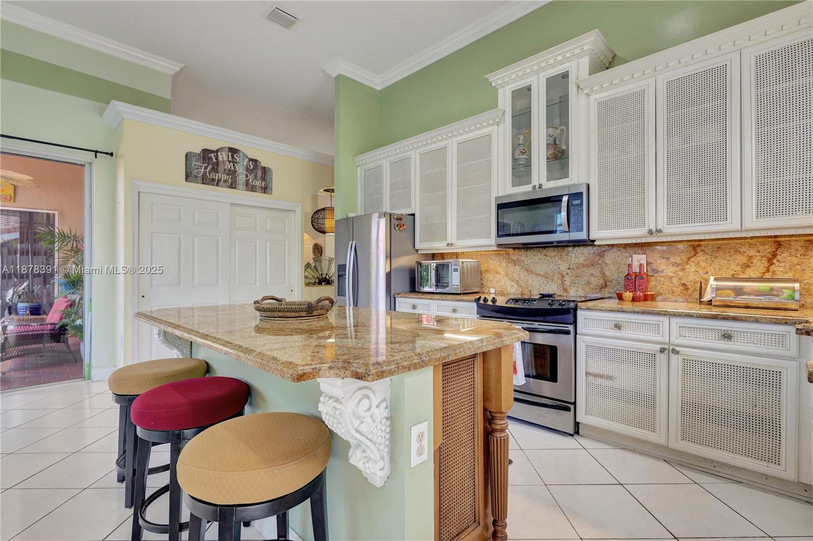 REPLAT OF COUNTRY LAKES - Residential