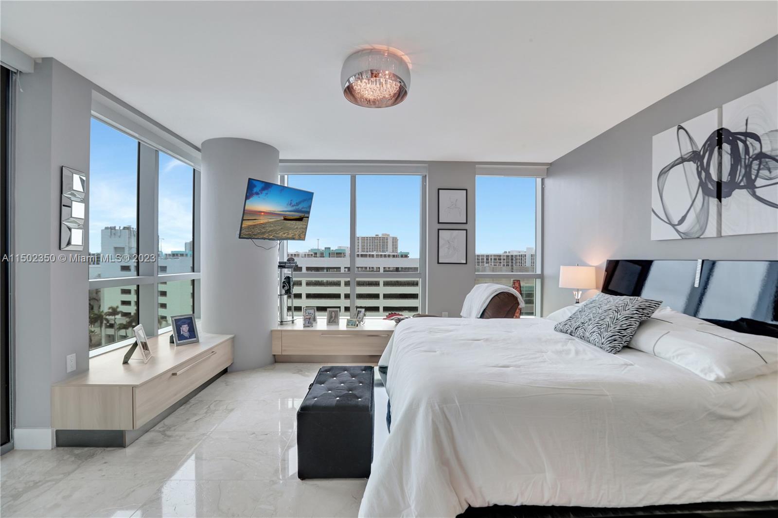 DIPLOMAT OCEANFRONT RESID - Residential