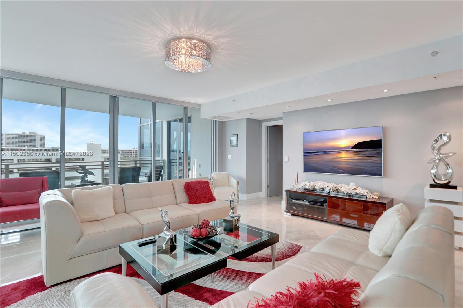 DIPLOMAT OCEANFRONT RESID - Residential