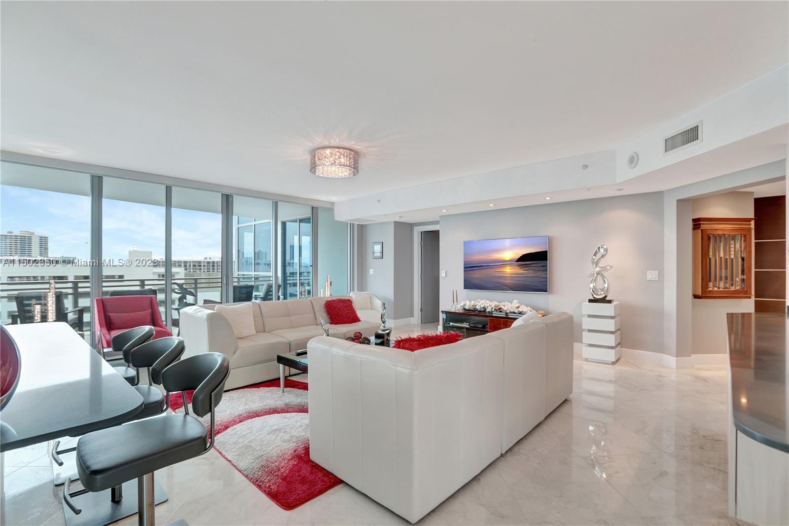 DIPLOMAT OCEANFRONT RESID - Residential