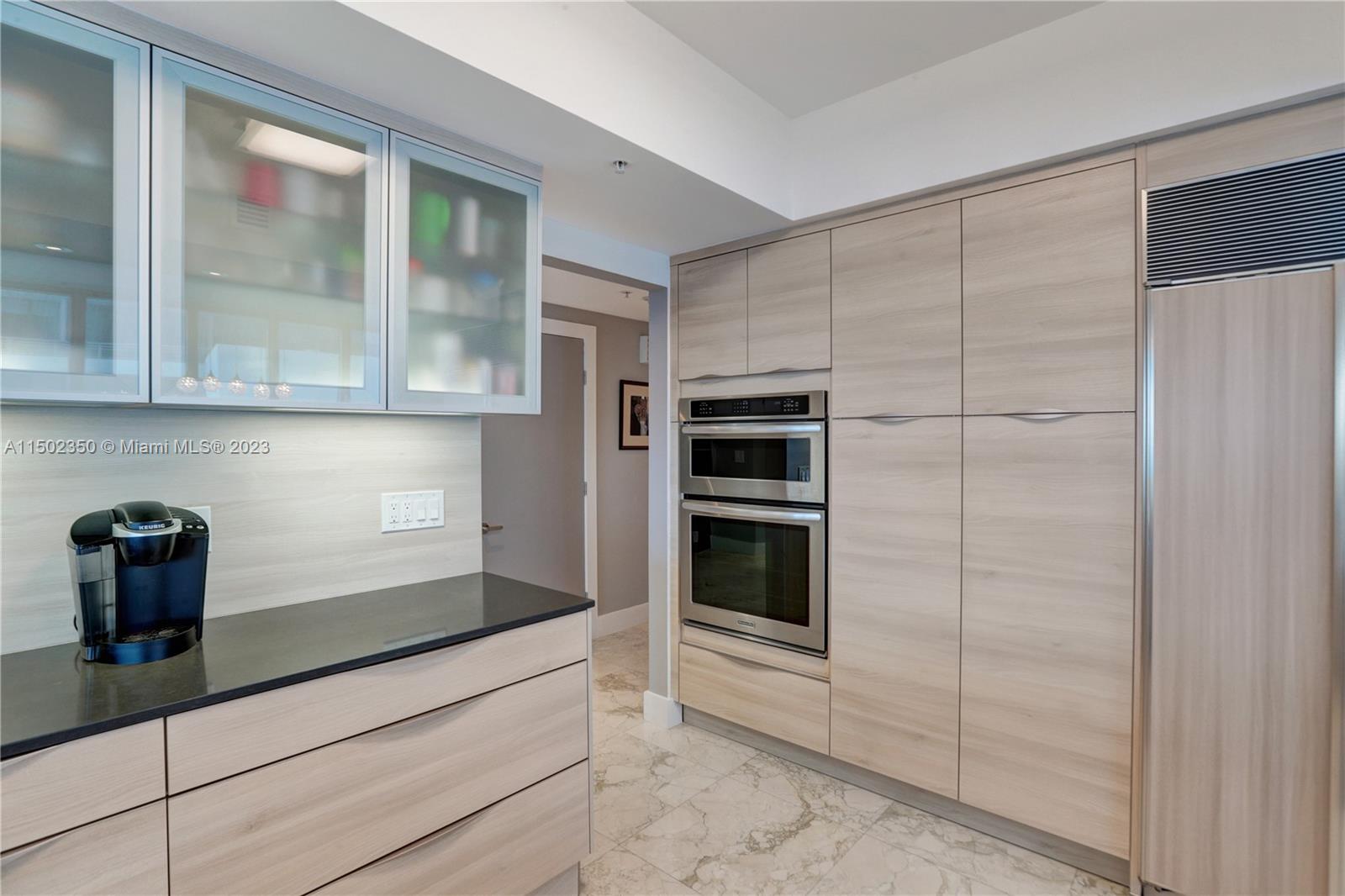 DIPLOMAT OCEANFRONT RESID - Residential