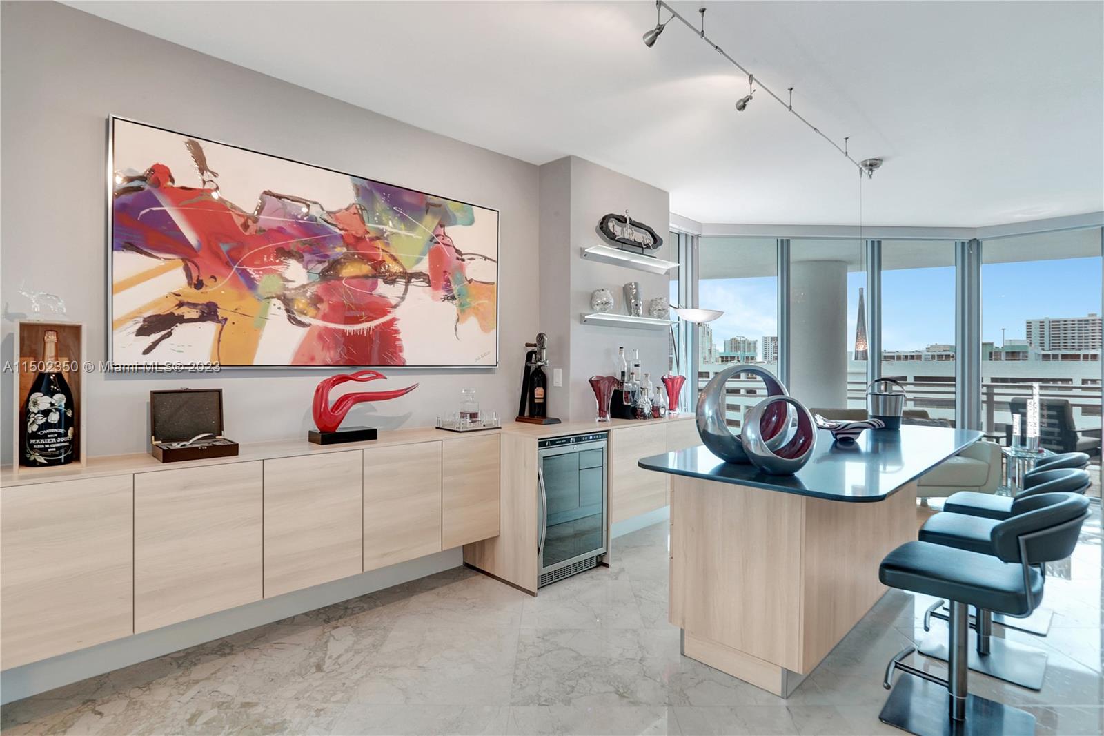 DIPLOMAT OCEANFRONT RESID - Residential