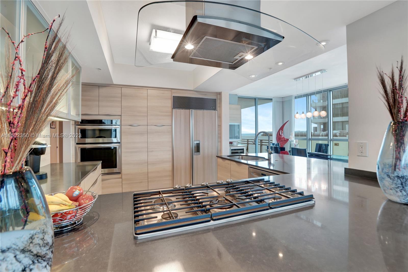 DIPLOMAT OCEANFRONT RESID - Residential