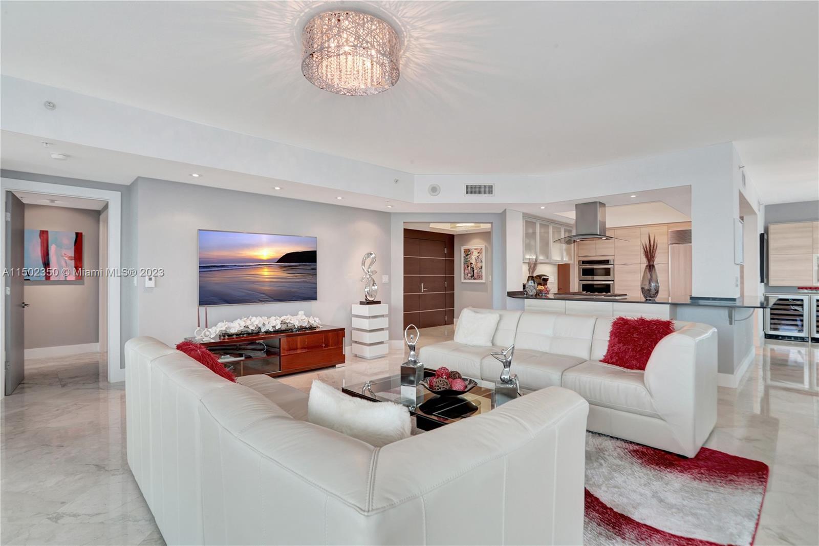 DIPLOMAT OCEANFRONT RESID - Residential