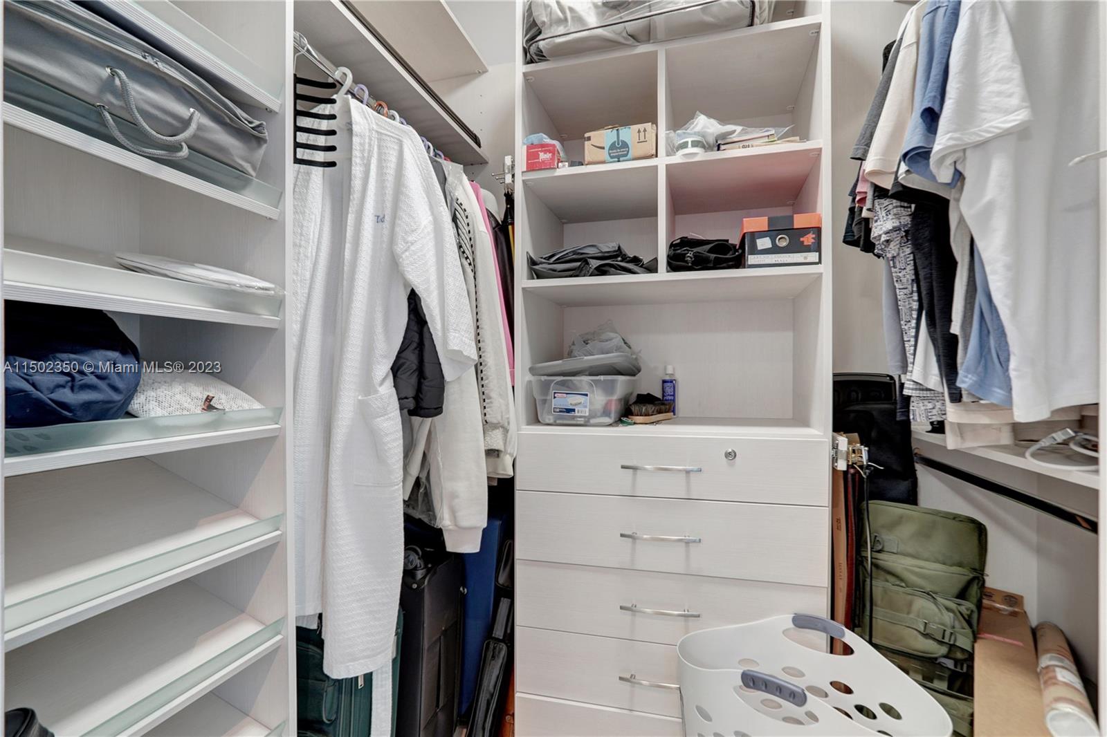 DIPLOMAT OCEANFRONT RESID - Residential