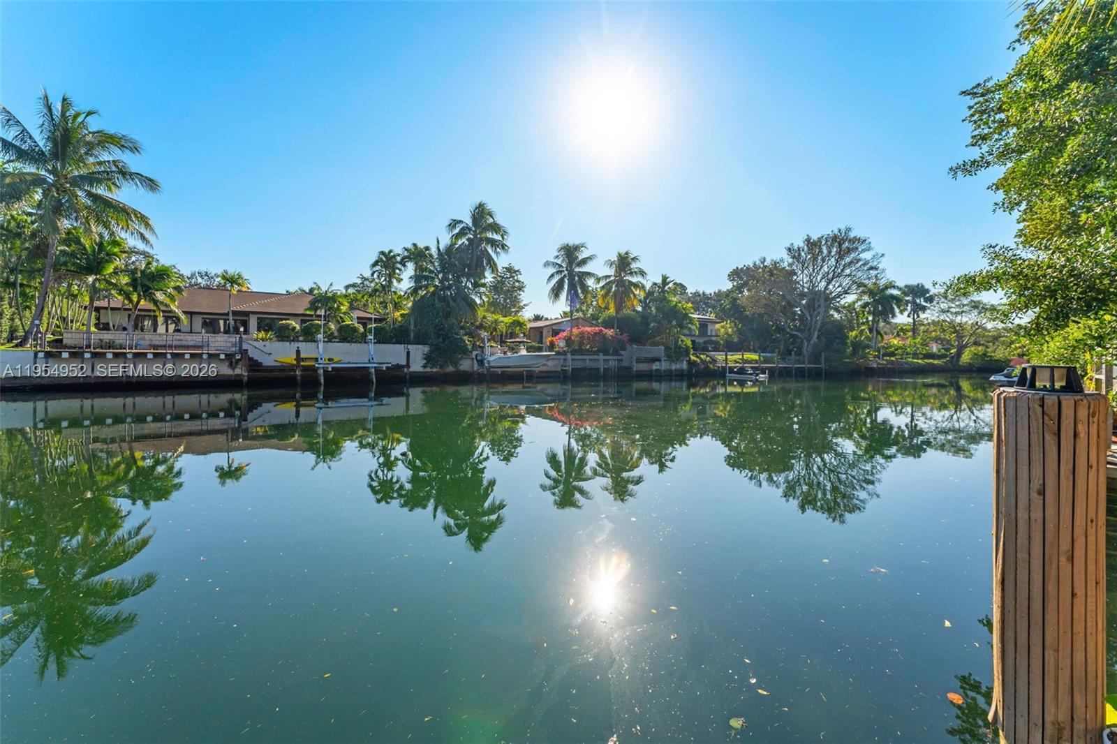 GABLES WATERWAY TOWN - Residential