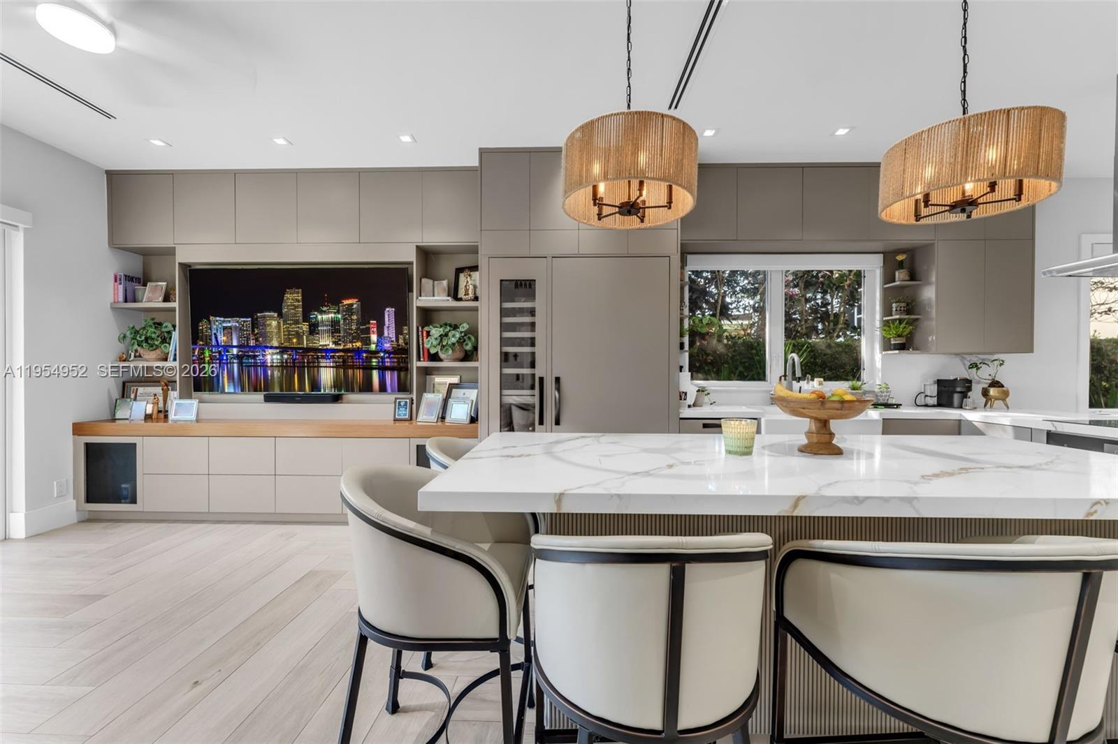 GABLES WATERWAY TOWN - Residential