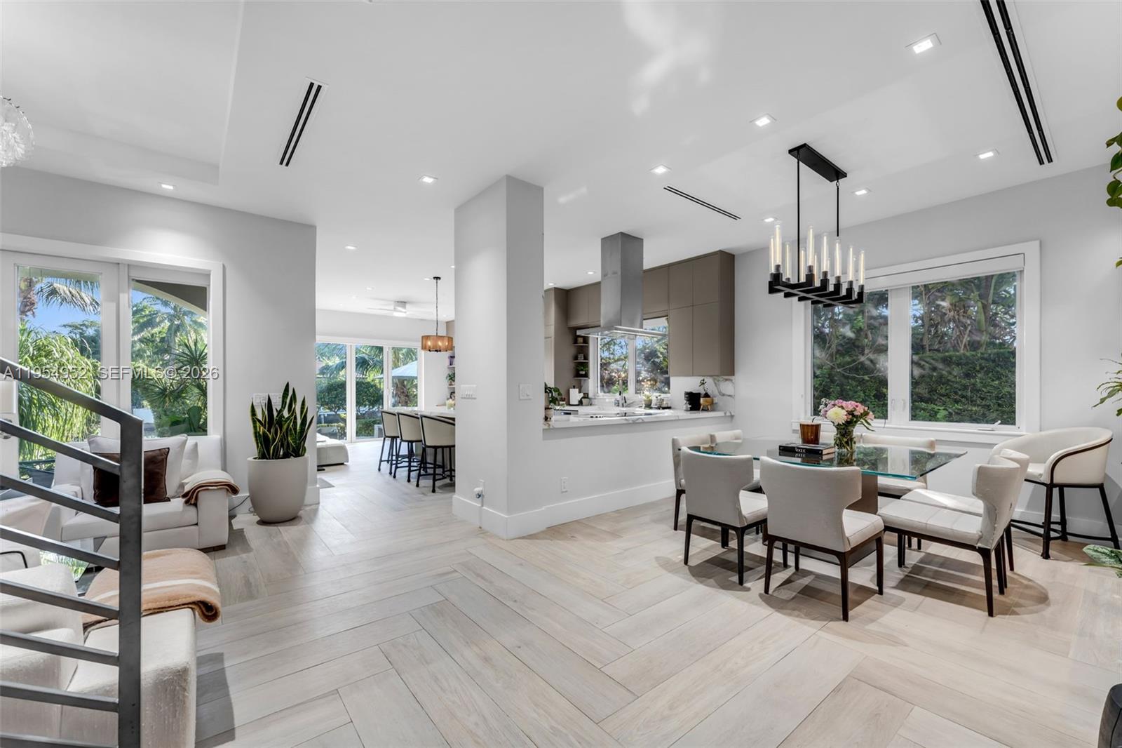 GABLES WATERWAY TOWN - Residential