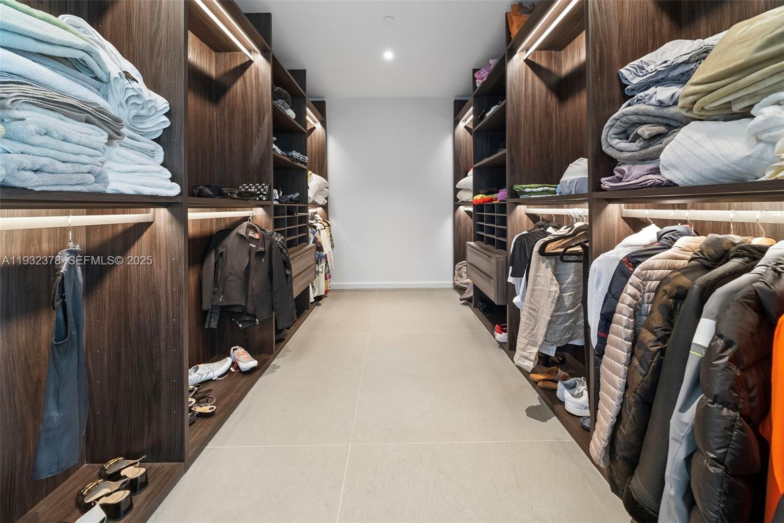 2000 OCEAN CONDO - Residential