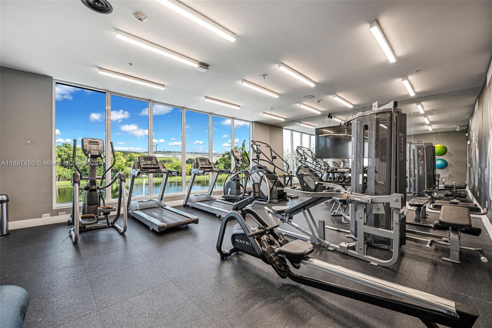 DORAL PALMS NORTH - Residential