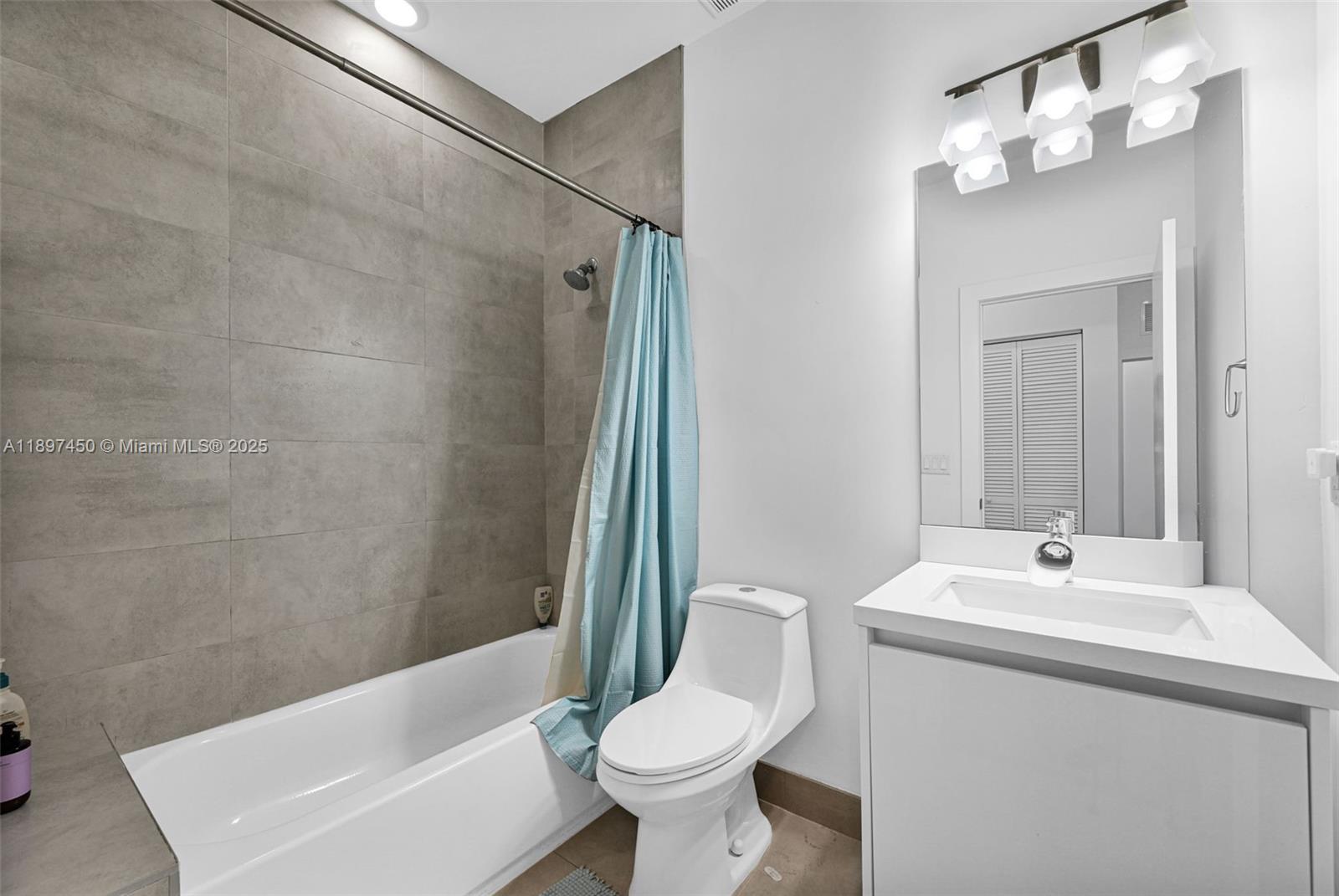 DORAL PALMS NORTH - Residential