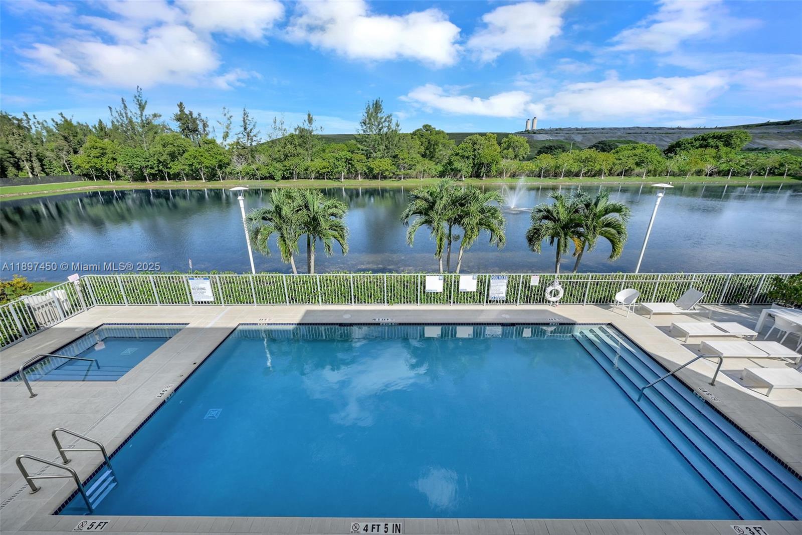 DORAL PALMS NORTH - Residential