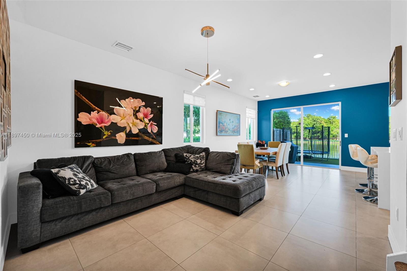 DORAL PALMS NORTH - Residential