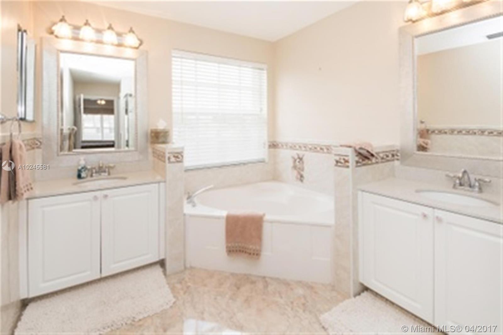 SAWGRASS PRESERVE - Residential