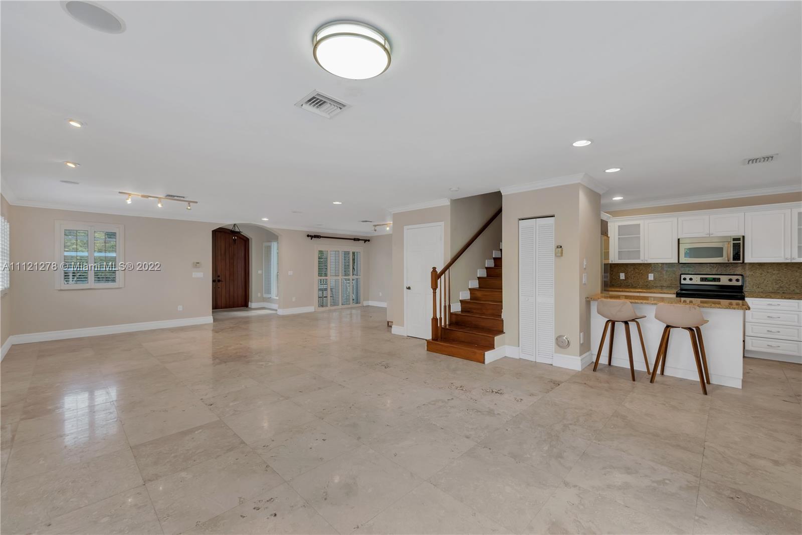 TROPICAL ISLE HOMES SUB 4 - Residential