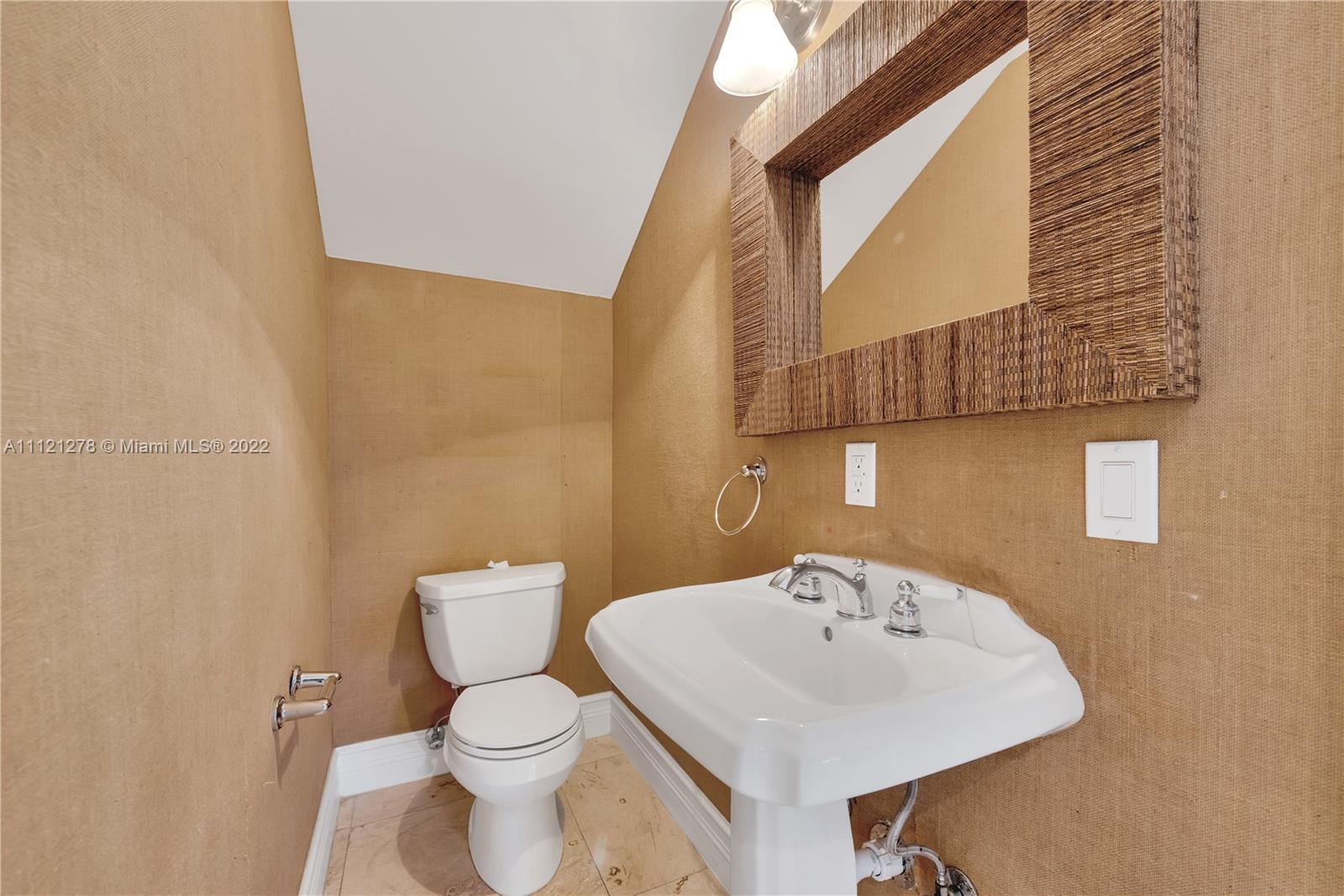 TROPICAL ISLE HOMES SUB 4 - Residential