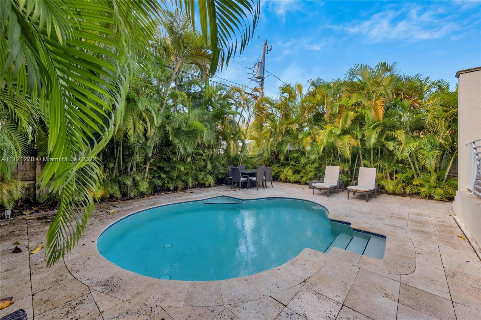 TROPICAL ISLE HOMES SUB 4 - Residential