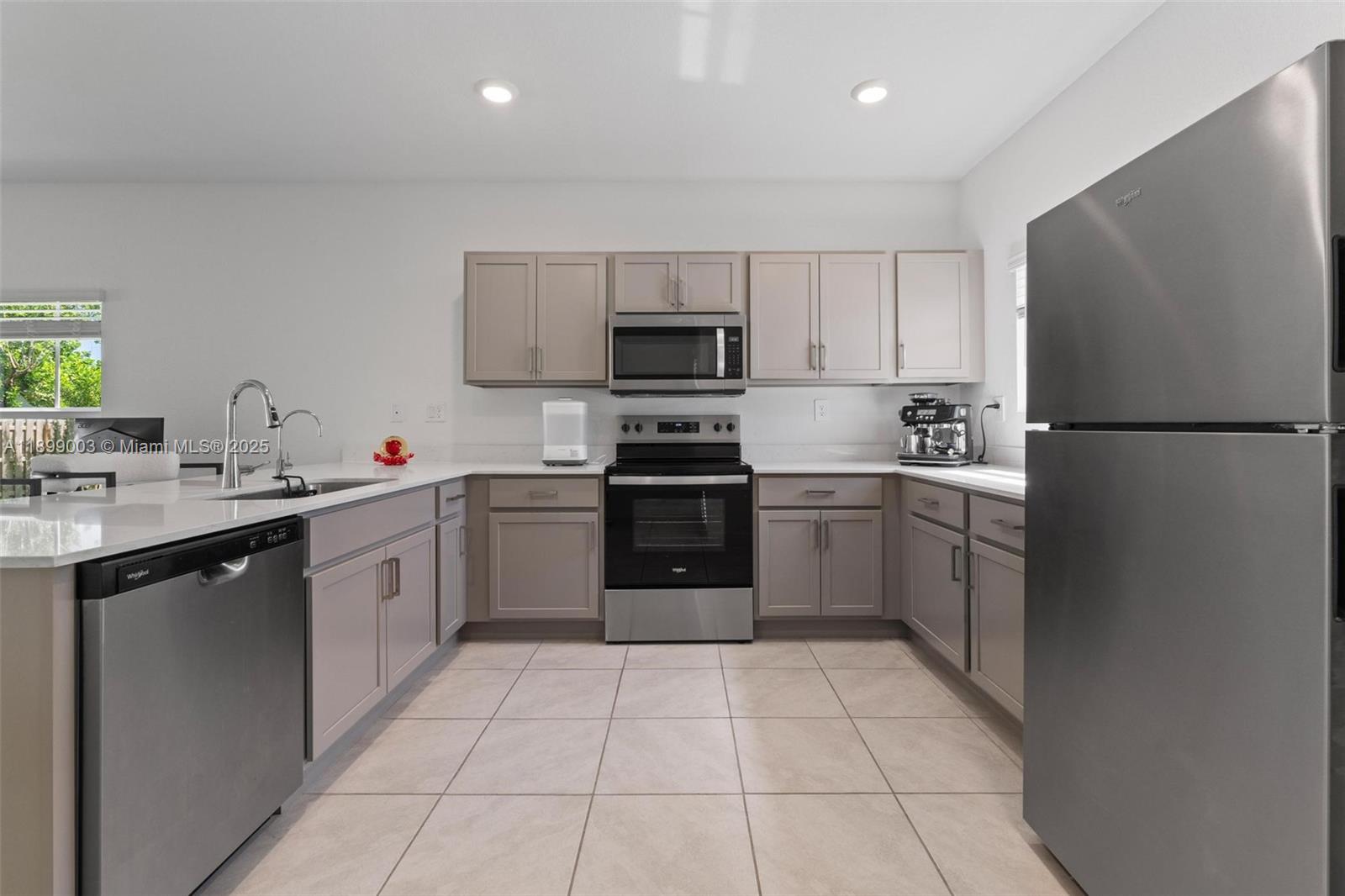 FLORIDA CITY PARK REV - Residential Lease