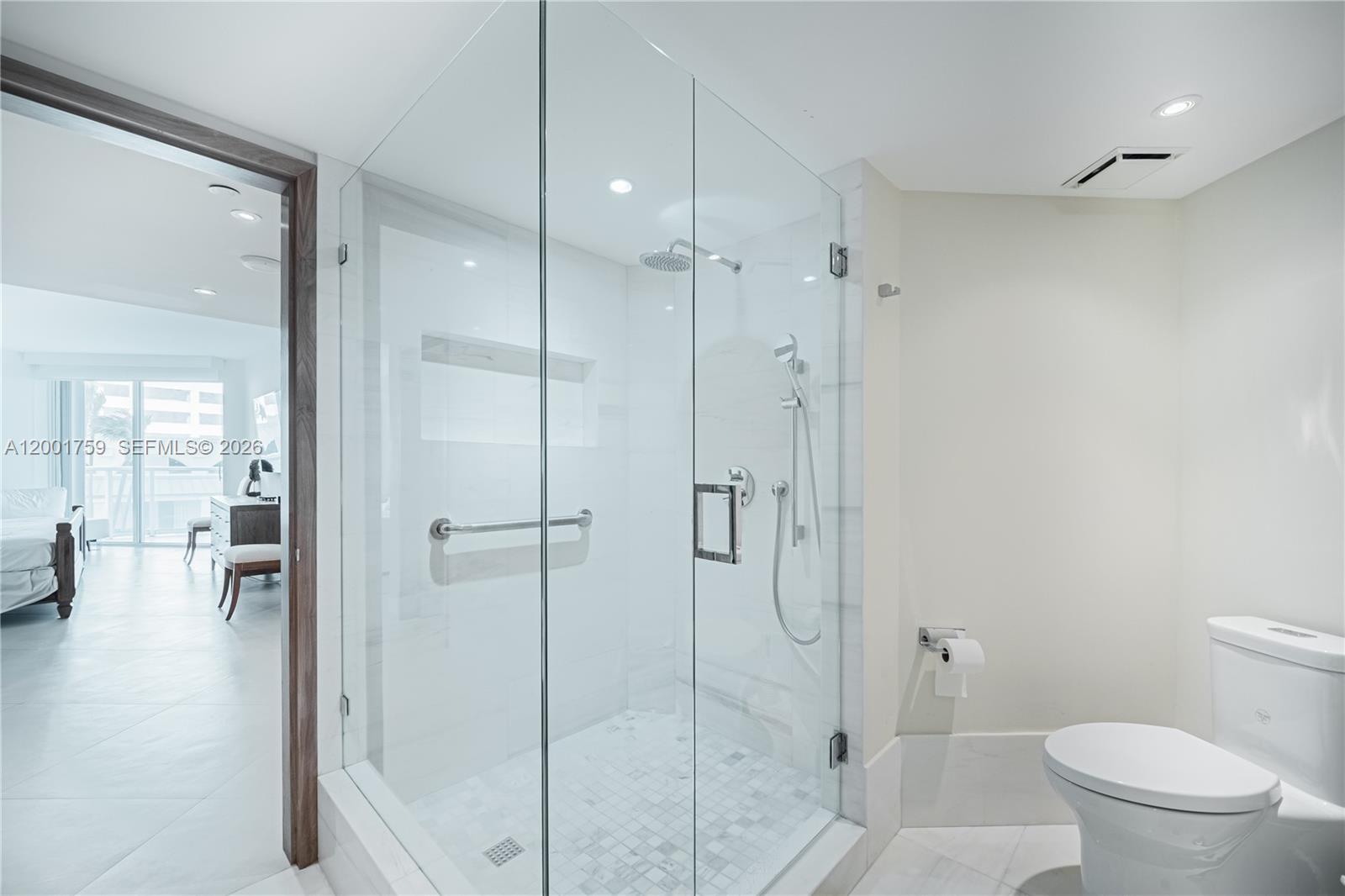 OCEANIA III CONDO - Residential