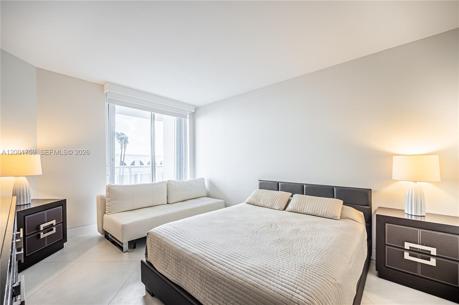 OCEANIA III CONDO - Residential