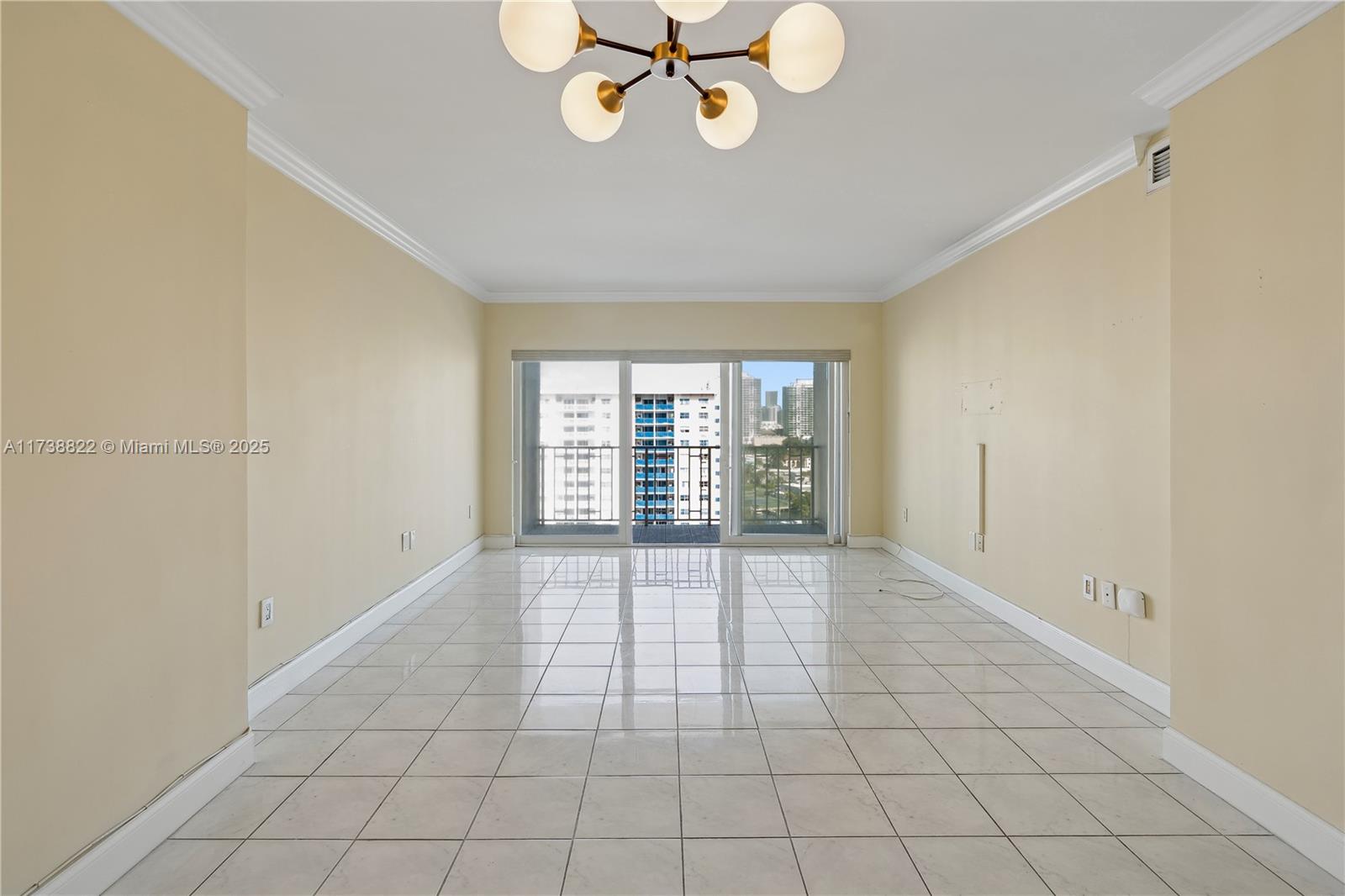 ARLEN HOUSE WEST CONDO - Residential