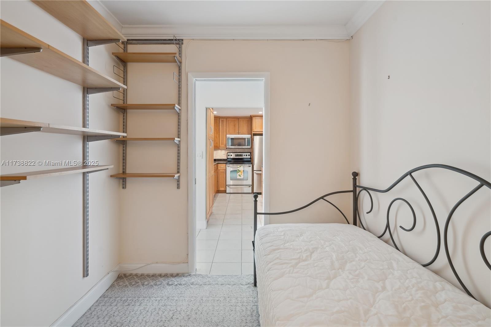 ARLEN HOUSE WEST CONDO - Residential
