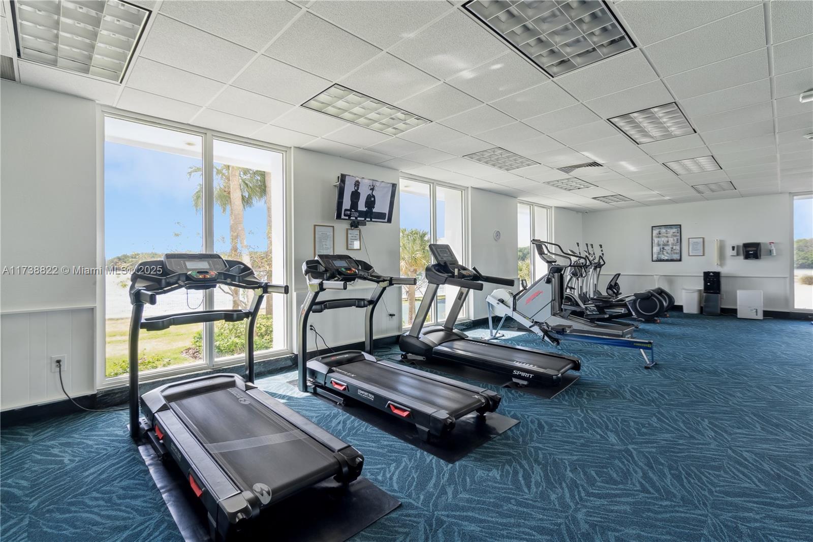 ARLEN HOUSE WEST CONDO - Residential